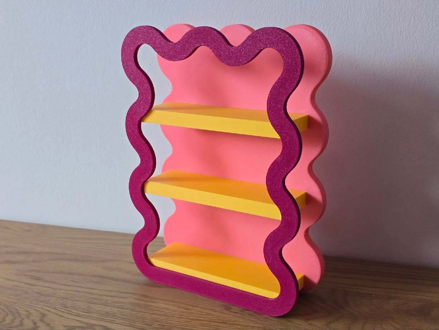 3D Printed Wavy Mini Shelf – Fun Size Trinket Display